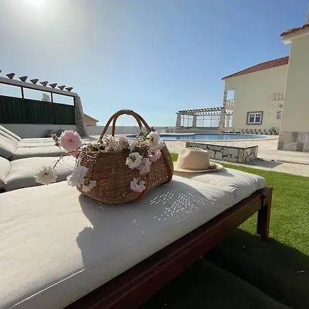 Casa Rosas * Carvoeira