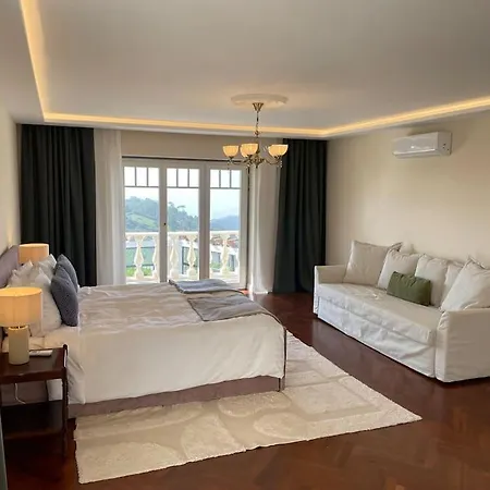 וילה Casa Rosas Carvoeira