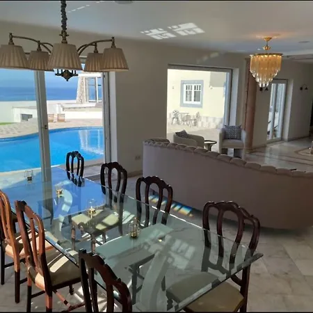 וילה Casa Rosas