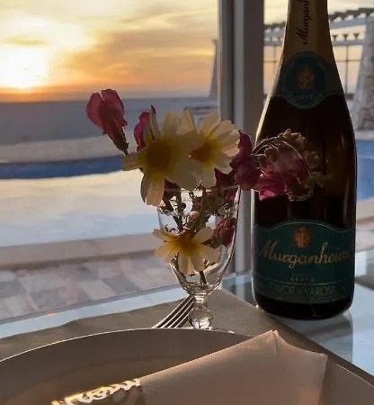 Casa Rosas * Carvoeira