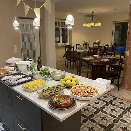 Casa Rosas Carvoeira