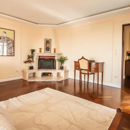 Villa Casa Rosas Carvoeira