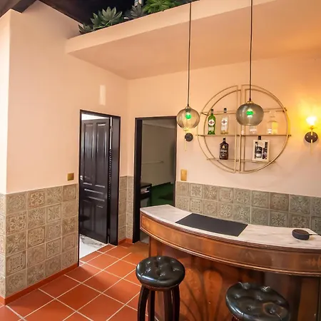 Casa Rosas Villa *