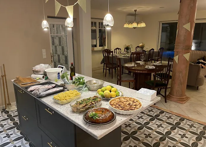 Casa Rosas Carvoeira