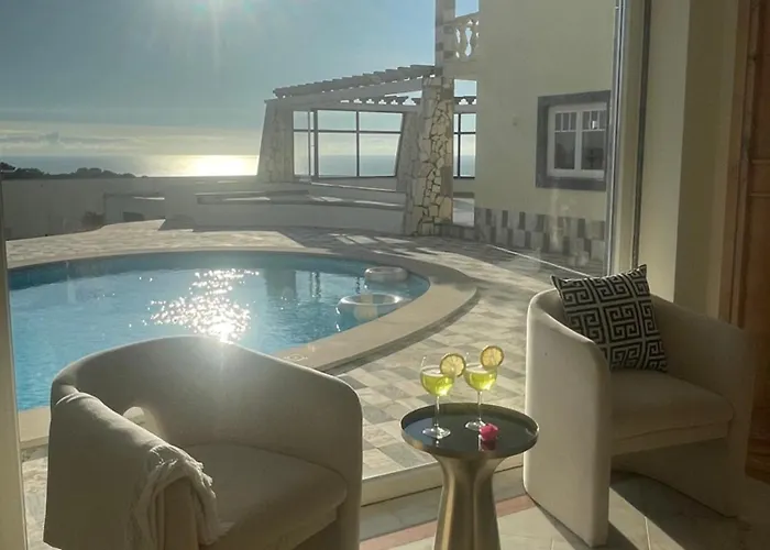 Casa Rosas Carvoeira